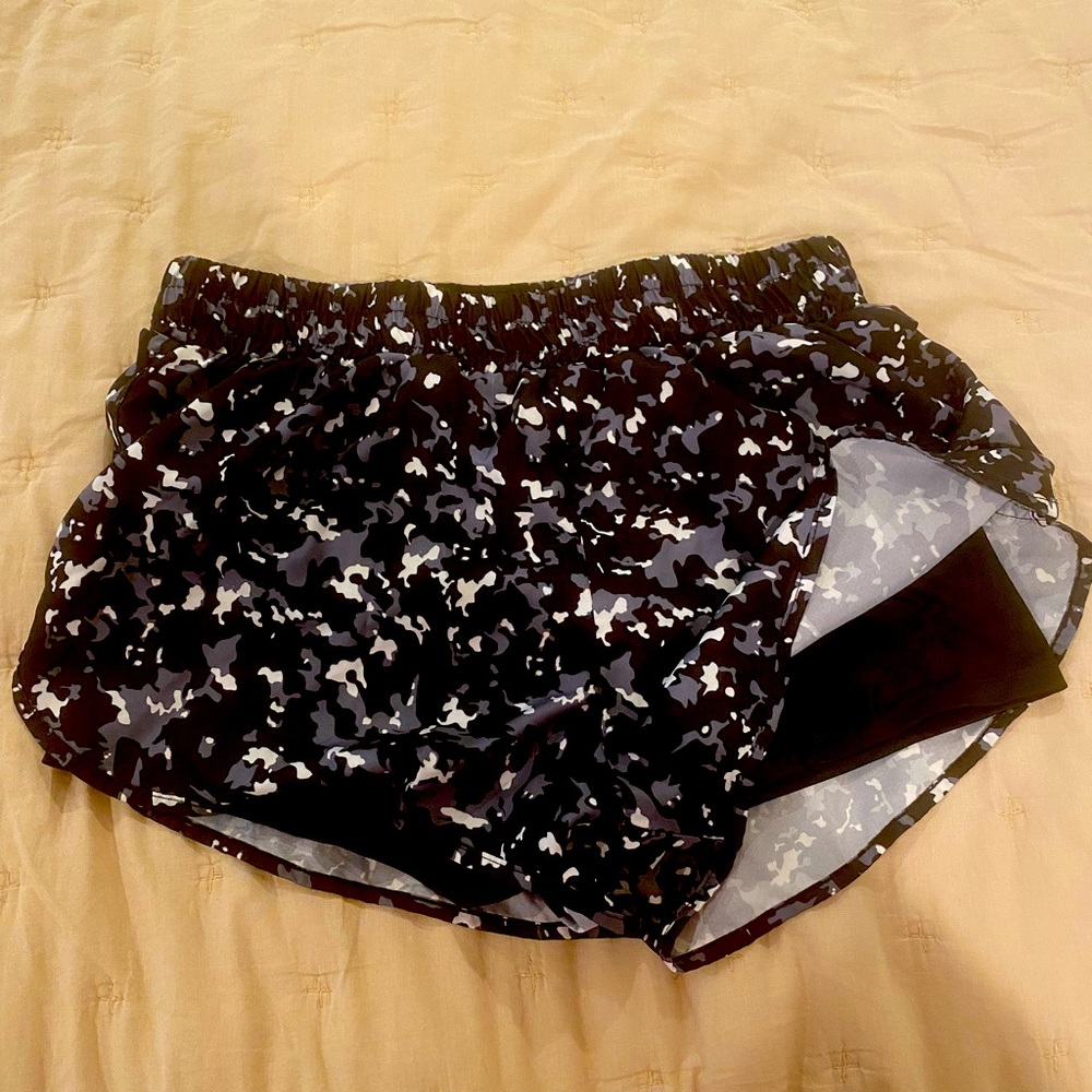 Black camouflage print running shorts